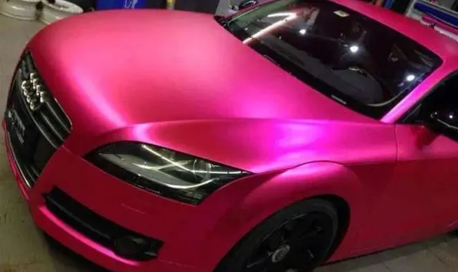 chameleon paint red