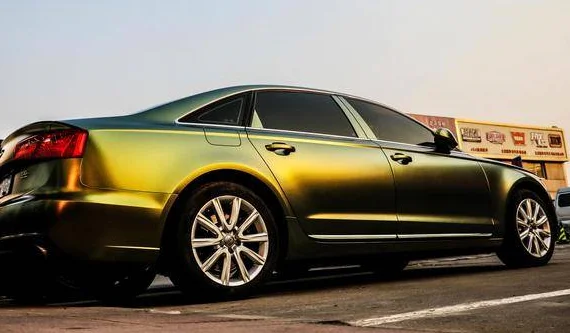gold chameleon paint
