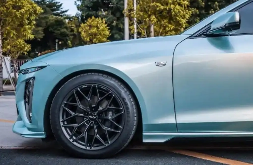 Sky Blue thermochromic paint on car